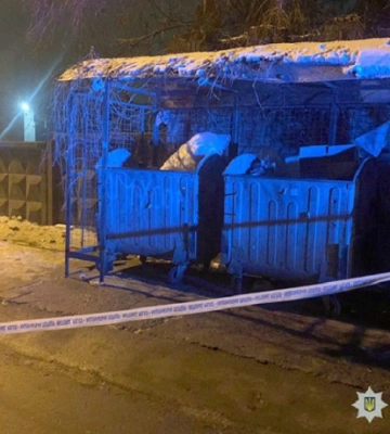 У Хмельницькому встановили породіллю, яка залишила новонароджену дитину на смітнику. З&#039;явилося відео