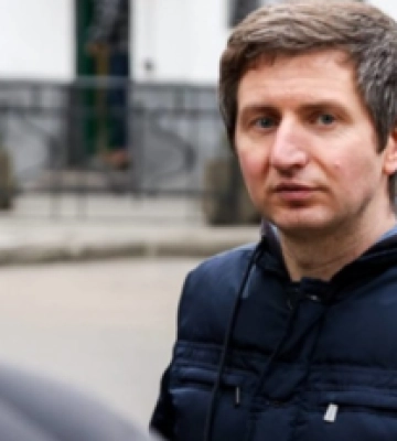 Мошенничество и слив позиций ВСУ: дело псевдоактивиста Стахива передали в суд
