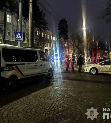 У центрі Вінниці 22-річний водій збив двох дівчат на переході (відео)