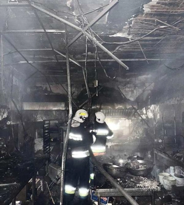 На Одещині вогнеборці врятували магазин від пожежі
