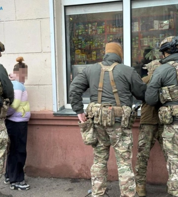 Жінка у Хмельницькому намагалася продати вибуховий пристрій