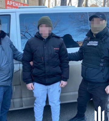 Житель Херсона працював на росіян під час окупації, а зараз ледь не потрапив до ЗСУ, - ДБР