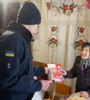Рятувальники навчали мешканців сіл Горохівської громади вимог пожежної безпеки у побуті