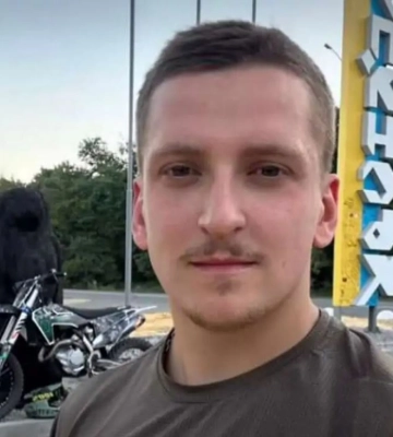 Молодий воїн з Волині втратив на війні руку. Потрібна допомога