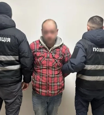 На Чернігівщині шахраї роками труїли людей з інвалідністю та пенсіонерів заради квартир