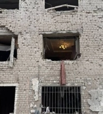 Люди в крови лежат под подъездом: появились подробности нового смертельного удара по Кривому Рогу