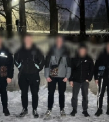 На Закарпатті прикордонники затримали росіянина, який намагався незаконно перетнути кордон