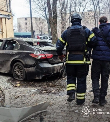 Наслідки ракетного удару по Кривому Рогу показала ДСНС
