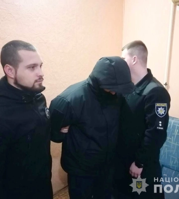 На Дніпропетровщині затримано чоловіка, який напилком вбив 54-річну жінку