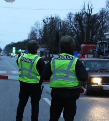 На трасі &quot;Київ – Одеса&quot; водій утік від ТЦК після зупинки поліцією