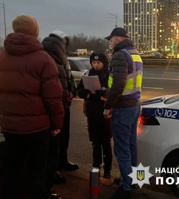 У Києві поліція повідомила про підозру неповнолітньому, який зберігав зброю