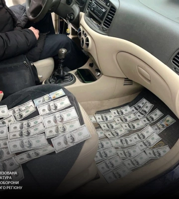 Викрито чергових організаторів схем ухилення від мобілізації на Хмельниччині та у Дніпрі