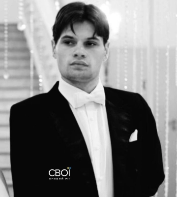 Двоє підлітків у Кривому Розі спалили автівку військового