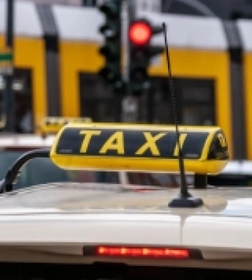 У Луцьку запрацювало безкоштовне таксі для поранених військових