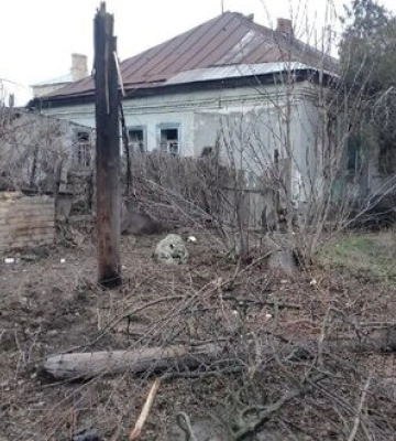 Впродовж дня росіяни атакували Нікопольщину дронами-камікадзе, пошкоджені будинки та магазин. ФОТОрепортаж