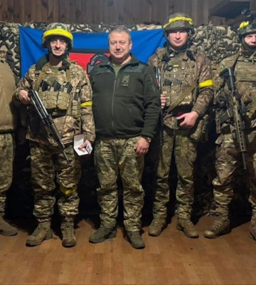 Бригадний генерал Шведюк вручив воїнам-штурмовикам «Срібні хрести»