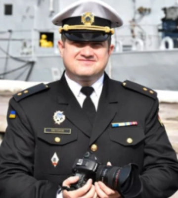 "Не впустили до хостелу в Києві пообідати": речник ВМС розповів про дискримінацію