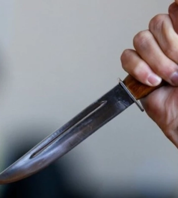 У Конотопі чоловік під час застілля вбив свою співмешканку