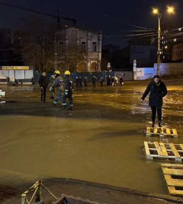 Збиті балістичні ракети упали в Шевченківському районі Києва,  — Повітряні сили