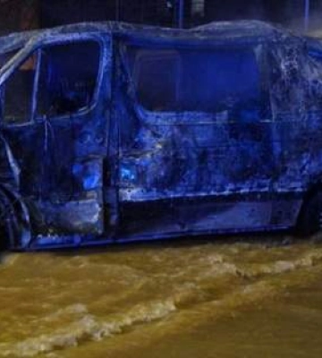 Сгорел заживо в авто: из-за удара на Лукьяновке погибли три человека