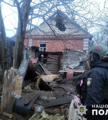 Полиция показала последствия обстрела двух городов в Донецкой области