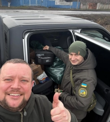 Начальник одного з відділів селищної ради на Рівненщині служить капеланом-волонтером