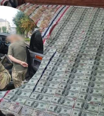 Усе ліжко у купюрах: на Тернопільщині працівники ТЦК &quot;заробляли&quot; до 150 тисяч доларів в місяць