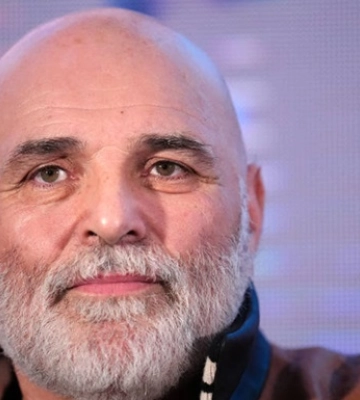 Воррен висловився про відсутність батька Ф&#039;юрі під час реваншу з Усиком