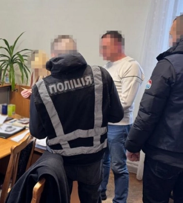 На Львівщині депутата райради підозрюють у вимаганні та отриманні 20 000 доларів хабаря