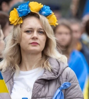 Почему падает поддержка Украины в мире? Историк упрекнул беженцев, что до сих пор не отказались от российского языка