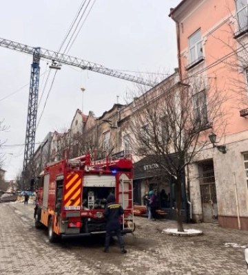 У центрі Ужгорода виникла пожежа у закладі харчування