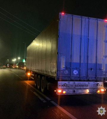 На Хмельниччині вантажівка «Volvo FH 460» на смерть збила пішохода, - поліція
