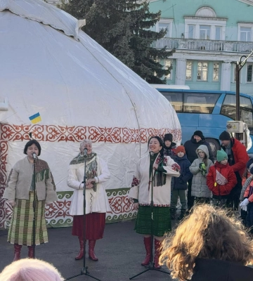 У Нововолинську відкрили «Юрту незламності» – символ єднання України та Казахстану 