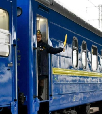 Поїзди з Дніпра та Кривого Рогу до Одеси прискорять: оновлені графіки