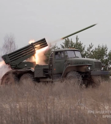 За сутки произошло 176 боевых столкновений с врагом: ситуация на фронте