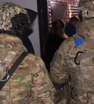 ВИЧ-статус за 10 тыс. долларов: в Днепре на схеме разоблачили врачей ВЛК