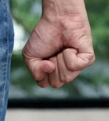 Представник омбудсмена на Рівненщині відреагував на побиття учня вчителем Представник омбудсмена на Рівненщині відреагував на побиття учня вчителем