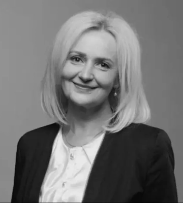«Пів року без мами, як це?». Донька, онуки та українці з усіх усюд записали щемливе відео про Ірину Фаріон