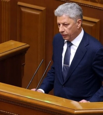 Політики, співаки та пропагандисти: хто потрапив під санкції РНБО (список) Політики, співаки та пропагандисти: хто потрапив під санкції РНБО (список)