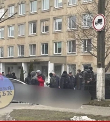 У Луцьку затримали чоловіка з великою сумою грошей, - ЗМІ (відео)