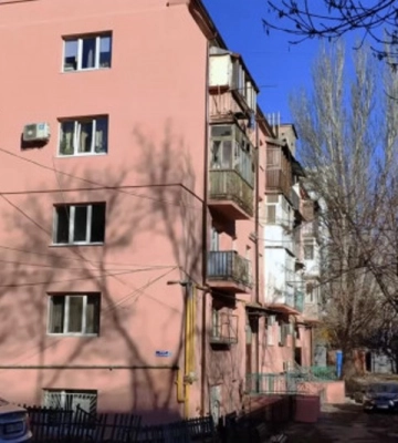 В Одесі відновили житловий будинок, пошкоджений внаслідок російського обстрілу