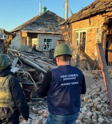 КАБами вдарили по житловому масиву: подробиці нічного обстрілу Золочева 