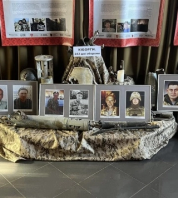 У Вінниці музейники вшанували пам’ять захисників Донецького аеропорту