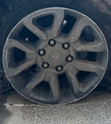 На Херсонщині міна вибухнула під поліцейським авто, яким евакуювали пораненого