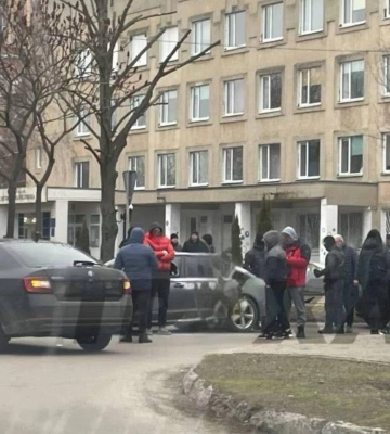 Переправлення осіб за кордон: у Луцьку затримали працівника Управління патрульної поліції