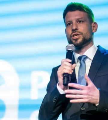 &quot;Фіцо вкотре бреше, але Словаччина – це не лише він&quot;. Інтерв&#039;ю лідера словацької опозиції
