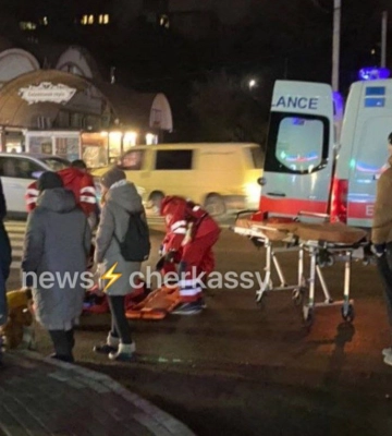 Після ДТП у Черкасах у лікарню потрапила жінка