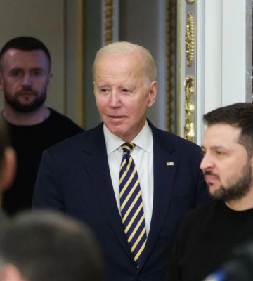 Байден введет новые санкции против Москвы до прихода Трампа, - Reuters