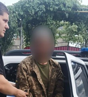 Бив сокирою та стріляв: домашній тиран з Одещини проведе у в’язниці п’ять з половиною років