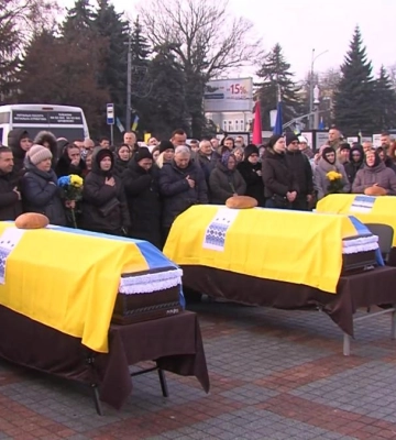 З військовими Миколою Говоровим, Андрієм Солоновичем та Едуардом Малим попрощалися у Рівному